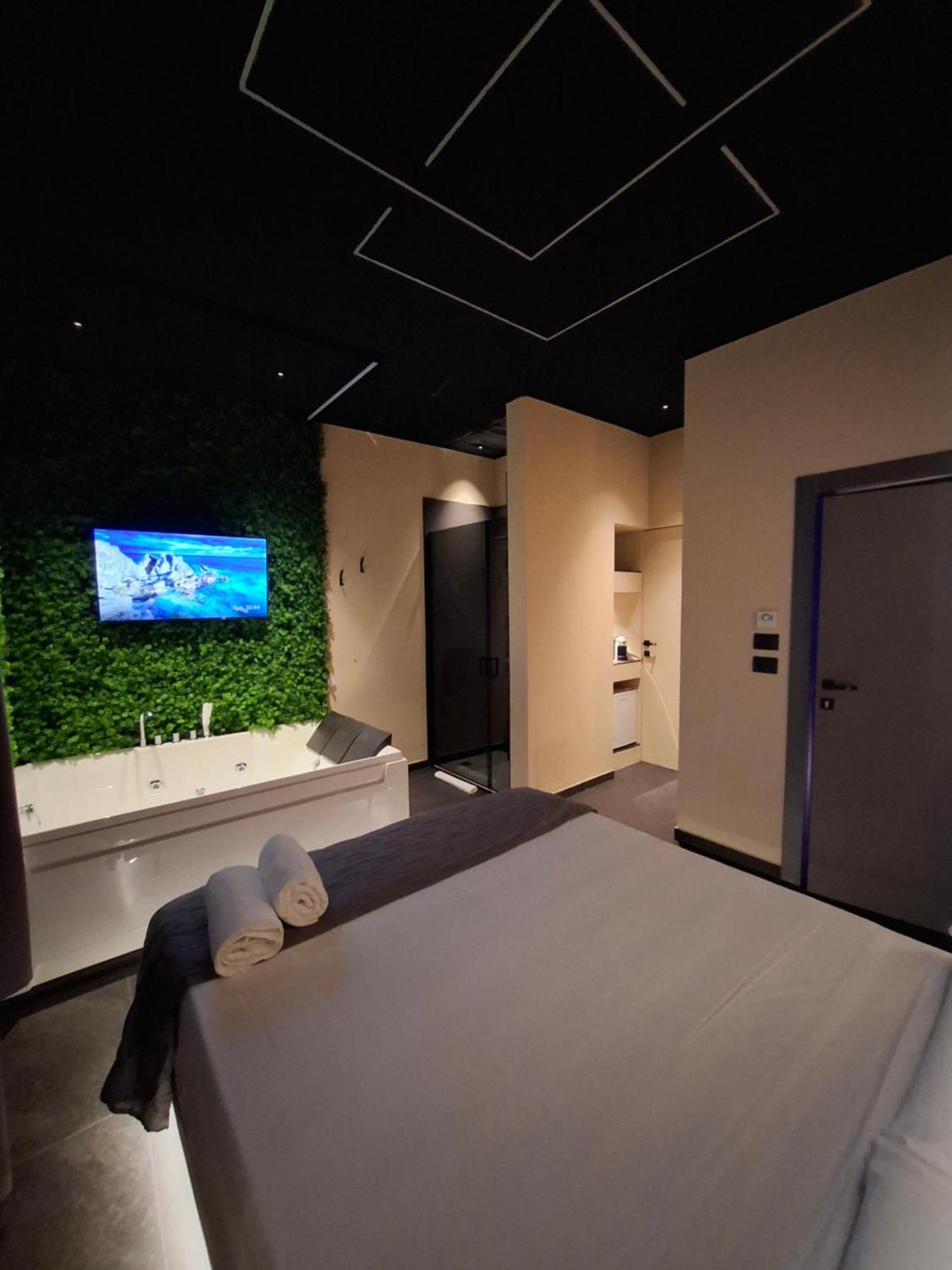 Dark & Light Rooms & Luxury Suites Catânia Exterior foto